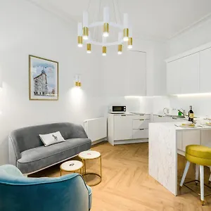 Luxurious Studio Old Town By Renters , Posen Polen